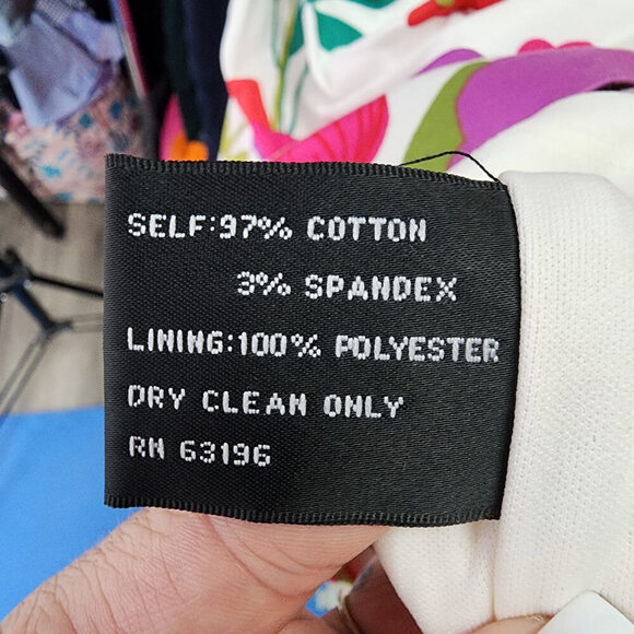 Floral Sleeveless Dress - Red and Pink - Picture 8 of 9